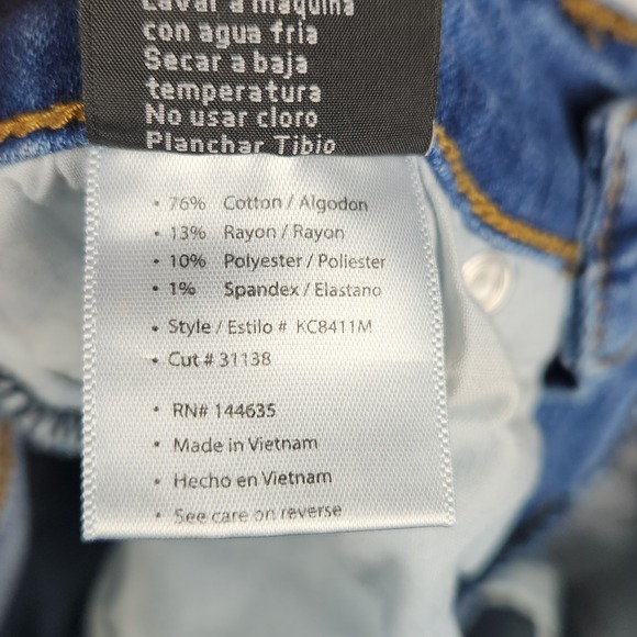 KanCan Jeans Womens Size 5/26 Mid Rise Flare Raw Hem Blue Denim Pants - Picture 7 of 10